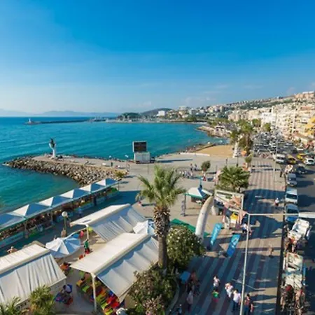 데르시 4* 쿠사다시